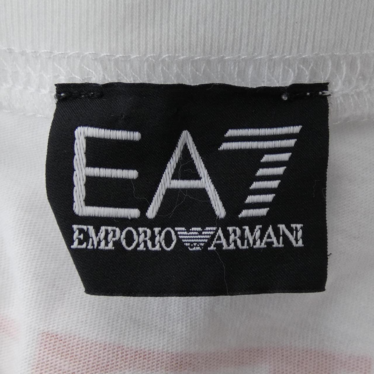 エアセッテ EA7 Tシャツ