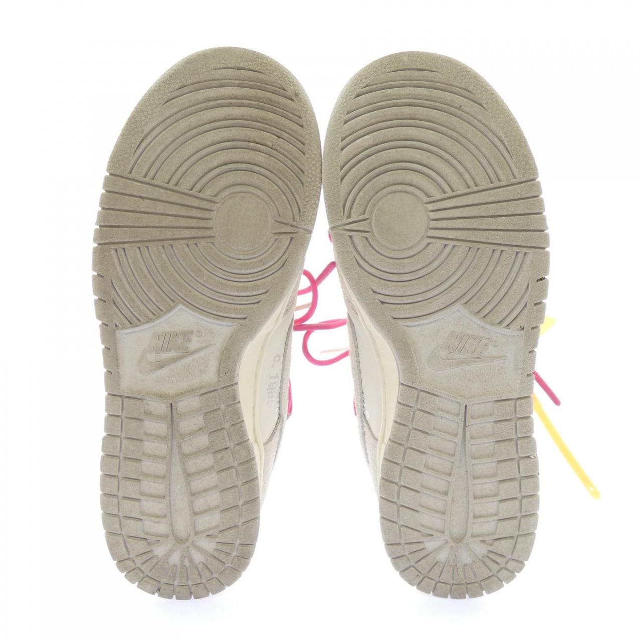 ナイキ NIKE スニーカー