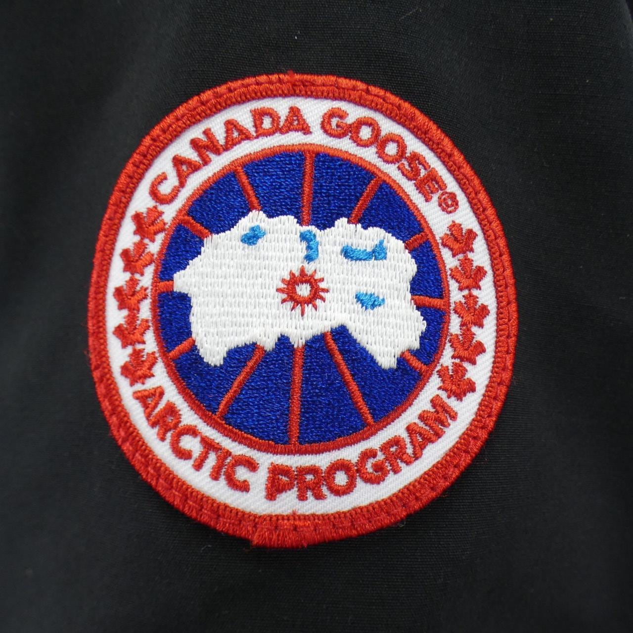 カナダグース CANADA GOOSE ダウンジャケット