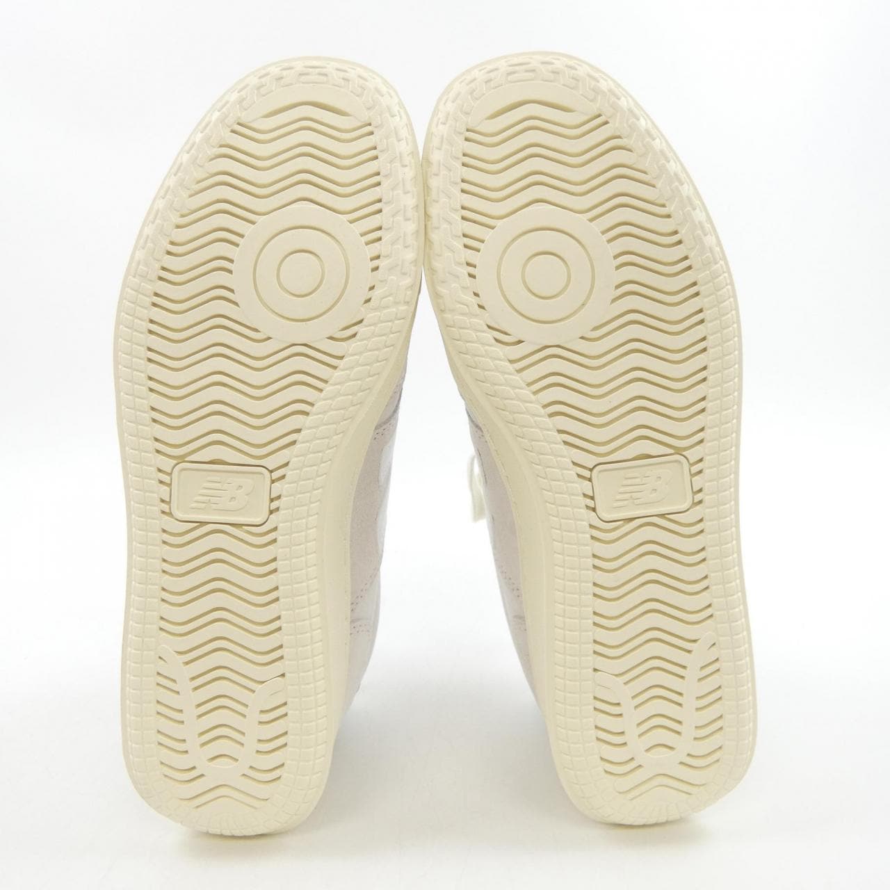 ニューバランス NEW BALANCE スニーカー