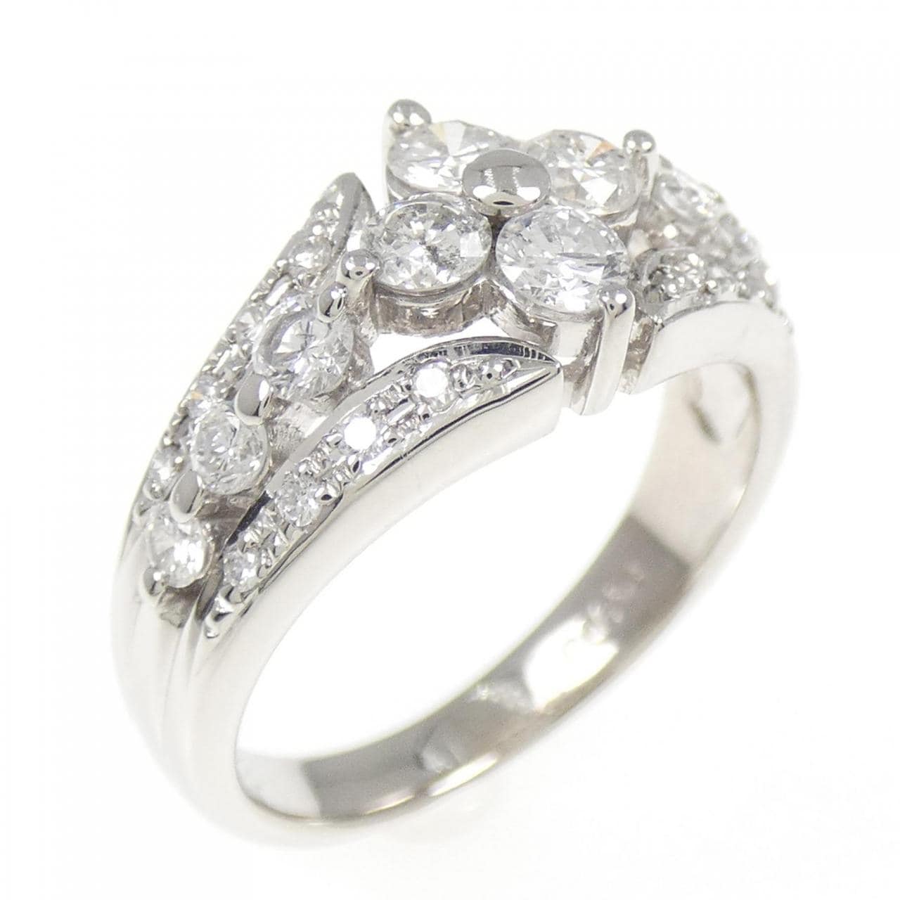 PT900 ダイヤモンド リング 0.73CT