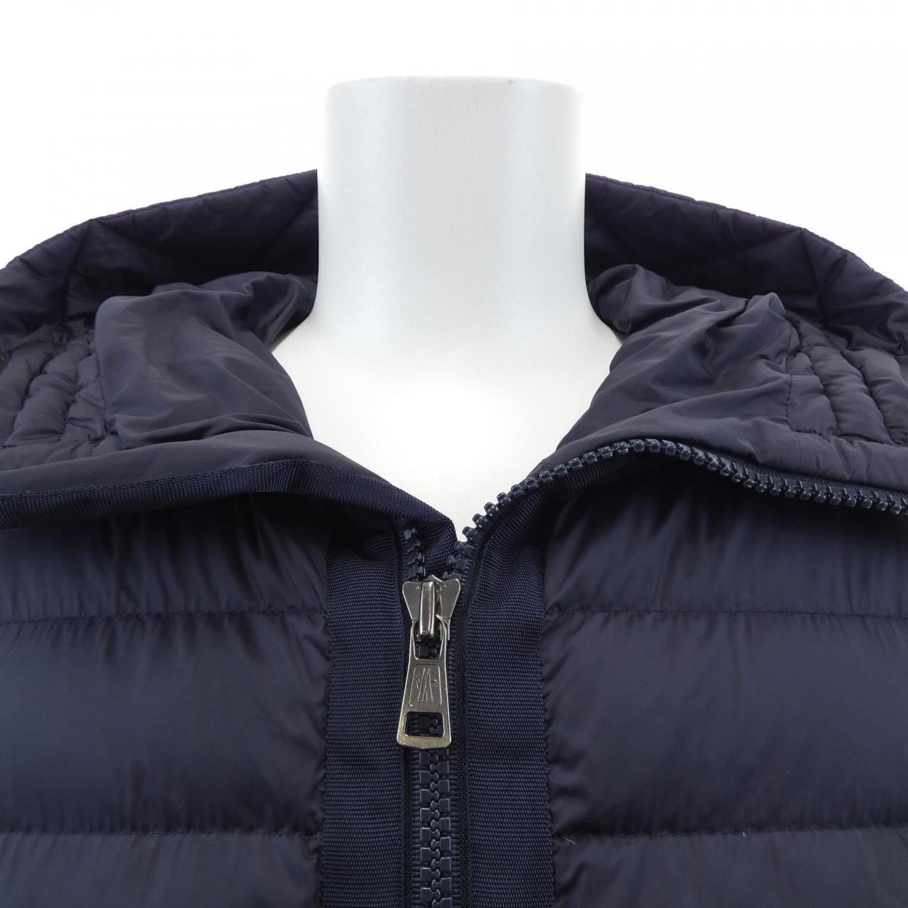 モンクレール MONCLER 20919B50800 ダウンジャケット