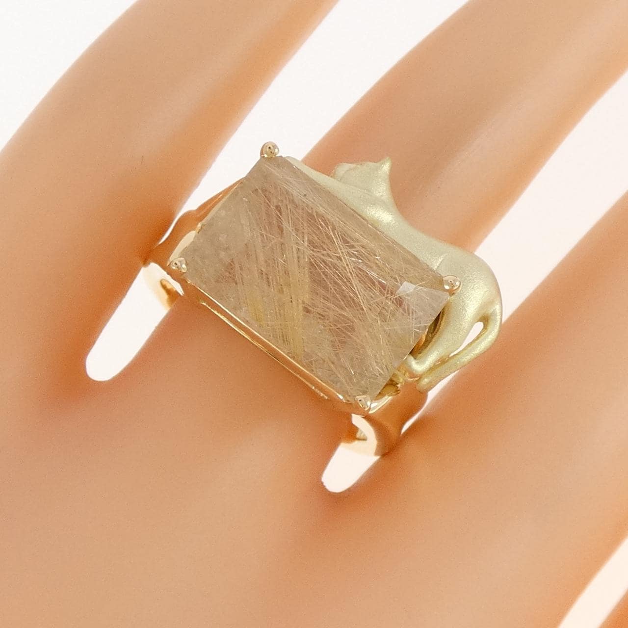 K18YG キャット ルチルクオーツ リング 7.00CT