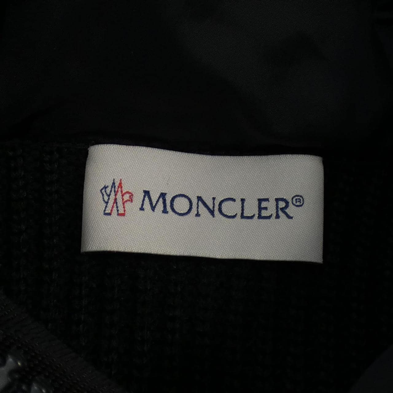 モンクレール MONCLER ダウンジャケット