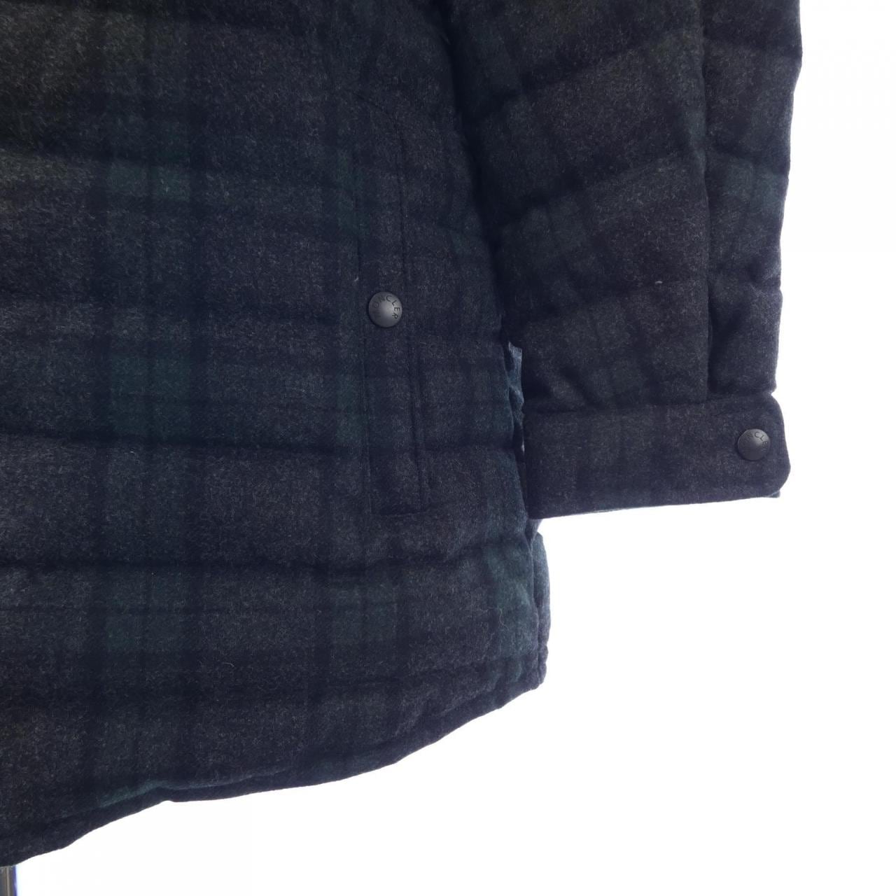 モンクレール MONCLER ダウンジャケット
