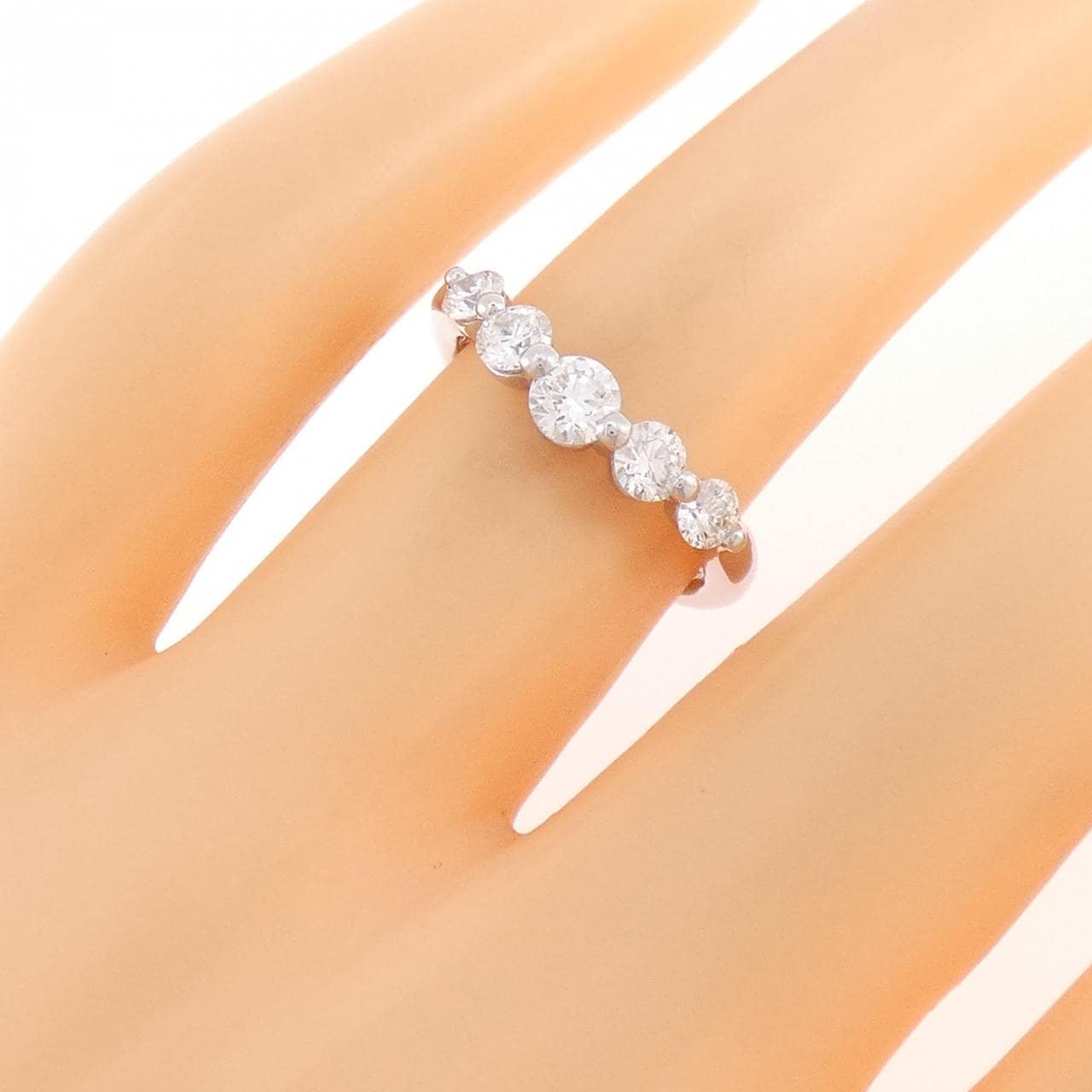 PT900 ダイヤモンド リング 0.704CT