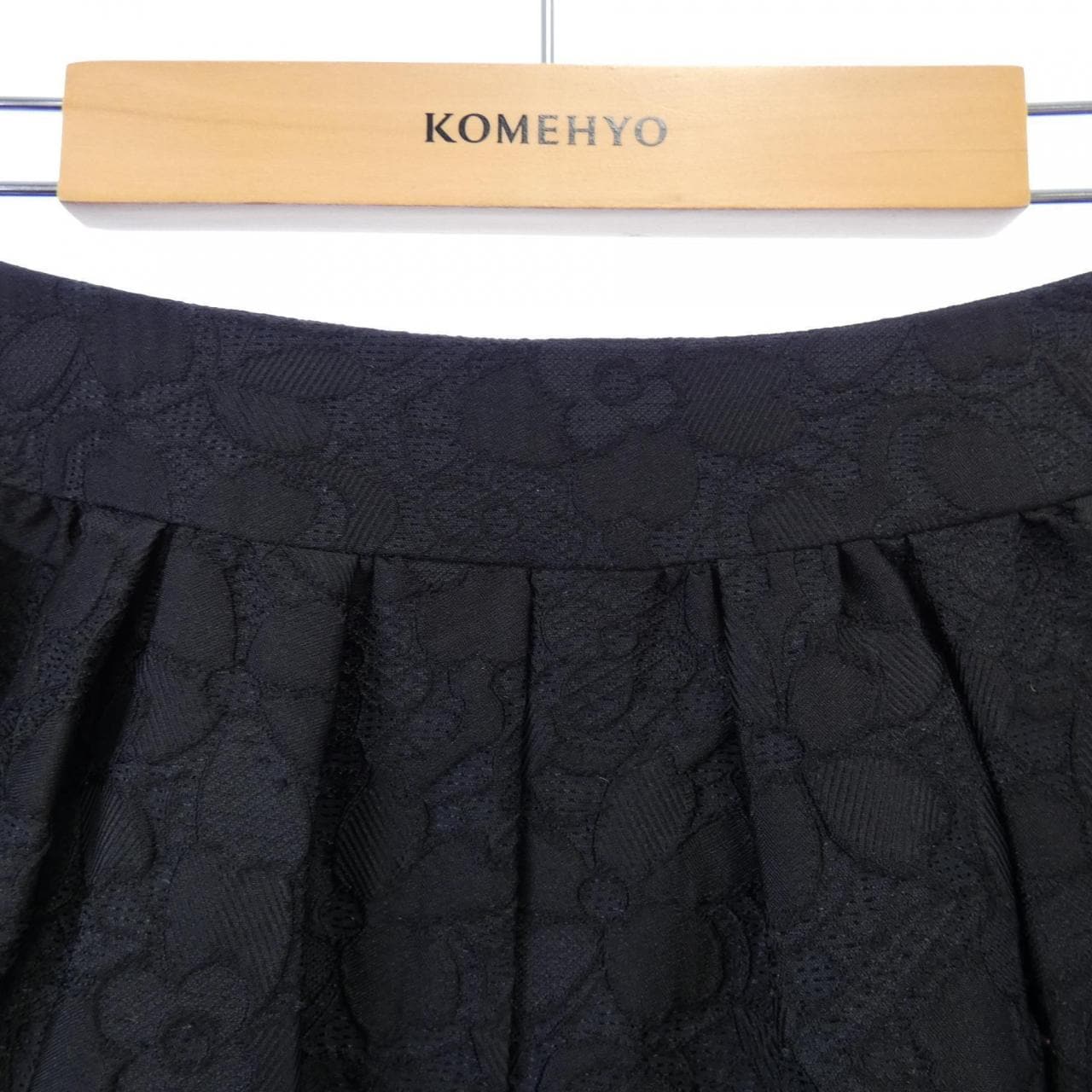 トゥービーシック TO BE CHIC スカート