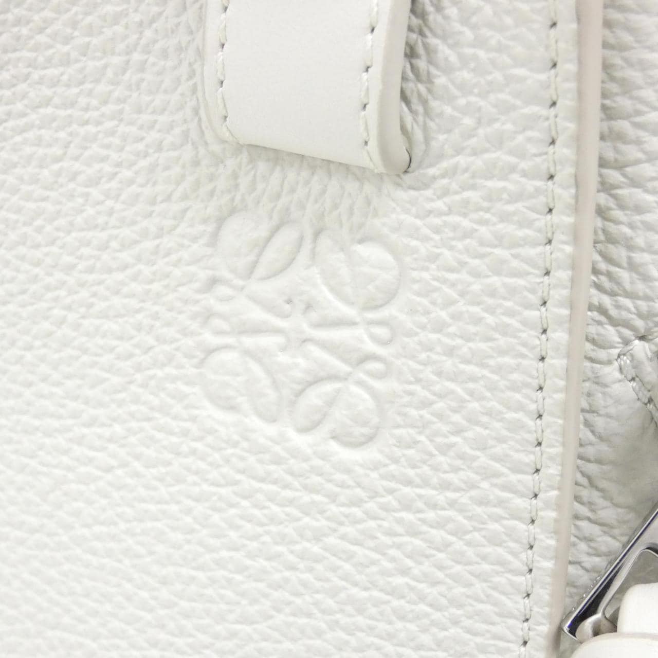 ロエベ ハンモック コンパクト A538H13X03 ショルダーバッグ