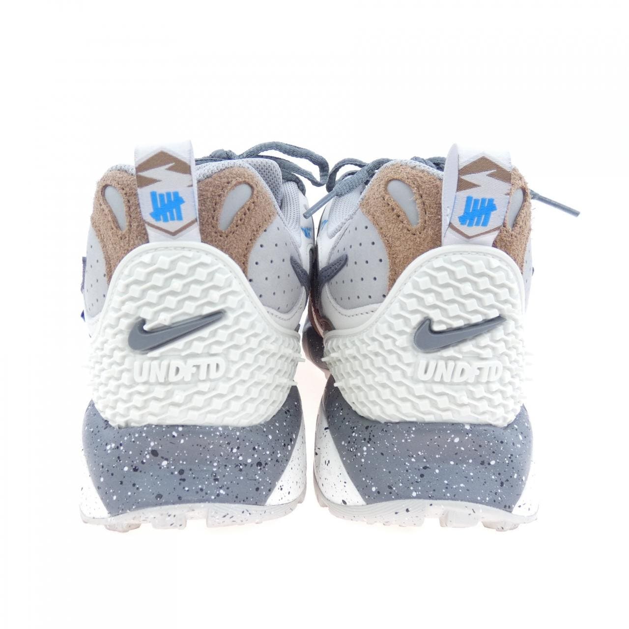 ナイキ NIKE FN7546-200 スニーカー