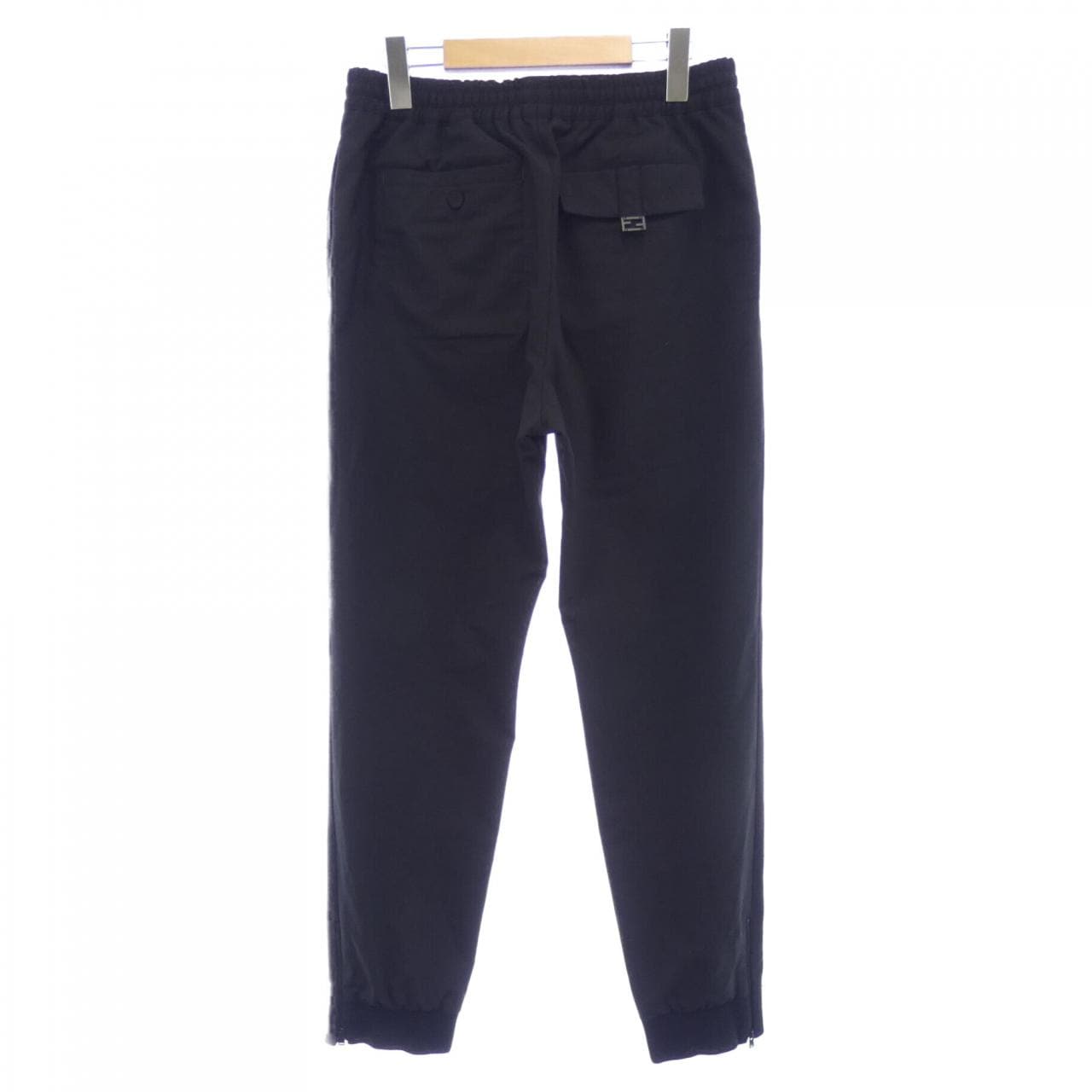 フェンディ FENDI FB0832 AM86 パンツ