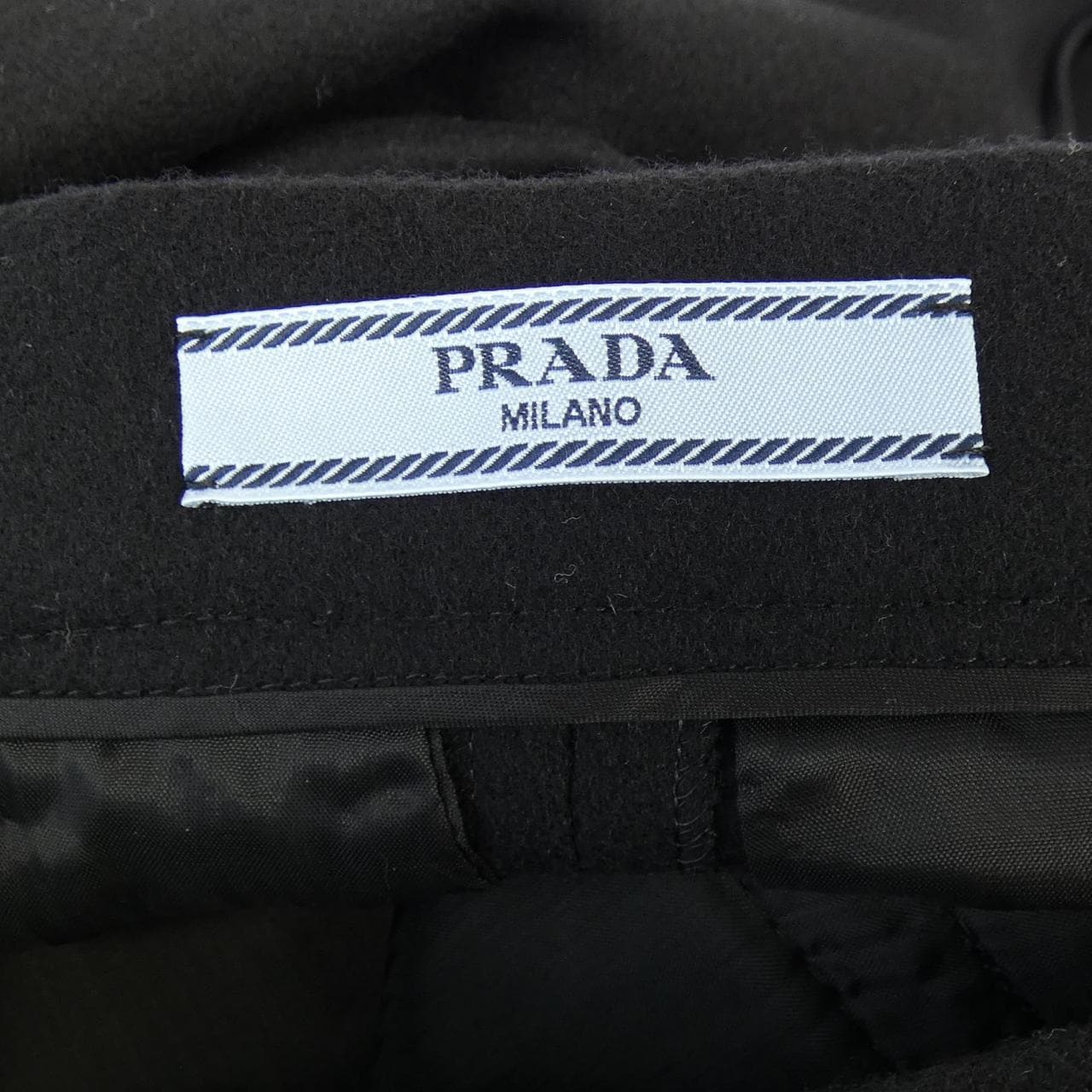 Prada PRADA三角寶獅P279E S212 829褲子