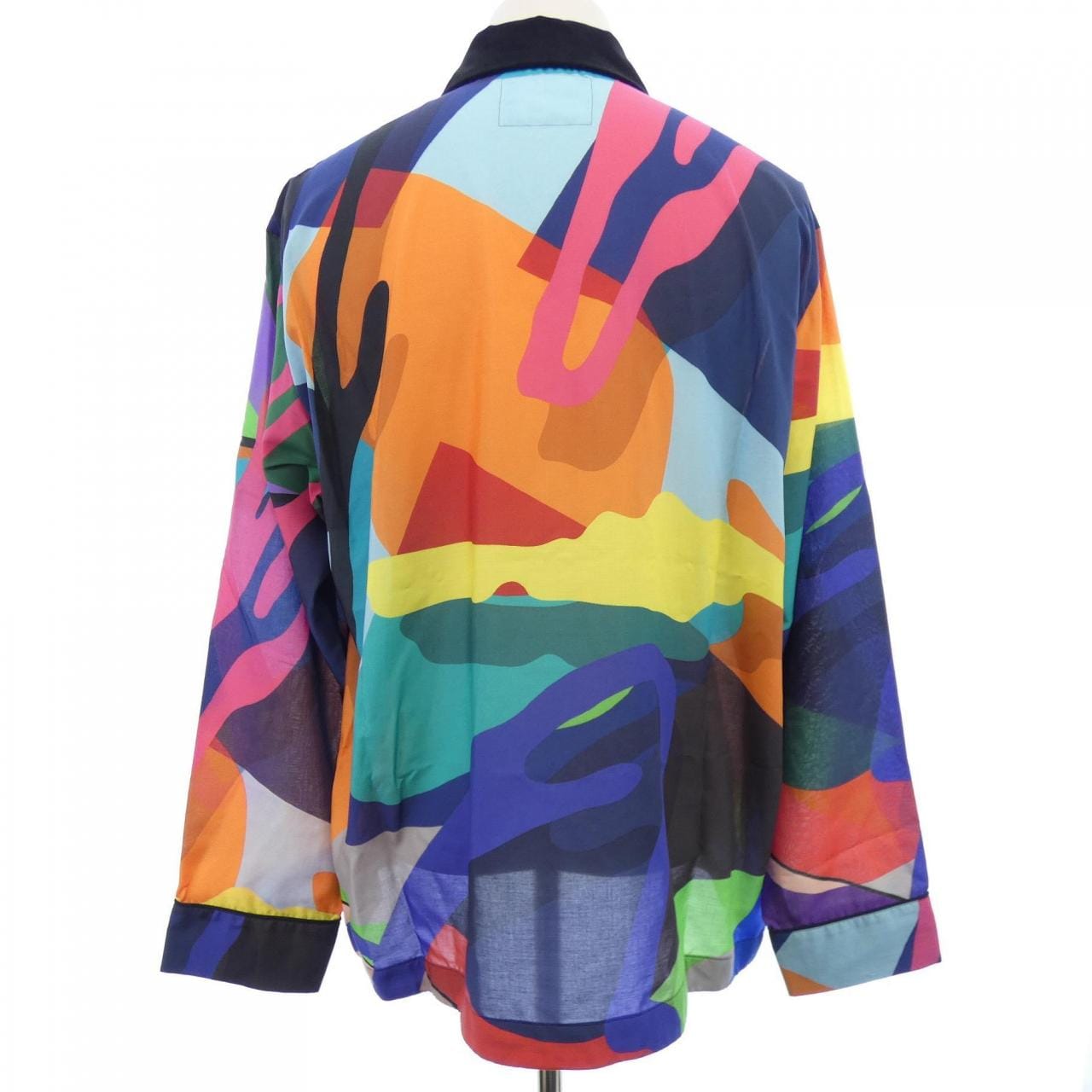 サカイ SACAI KAWS 21-02574M シャツ