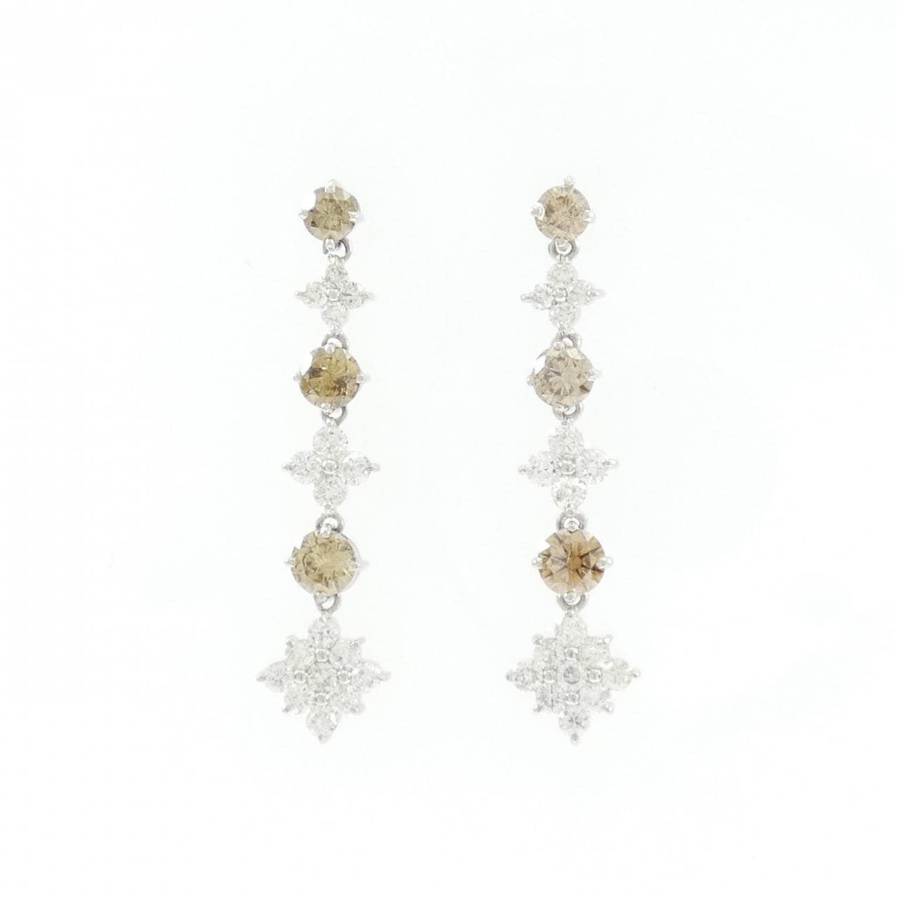 K18WG ダイヤモンド ピアス 2.60CT