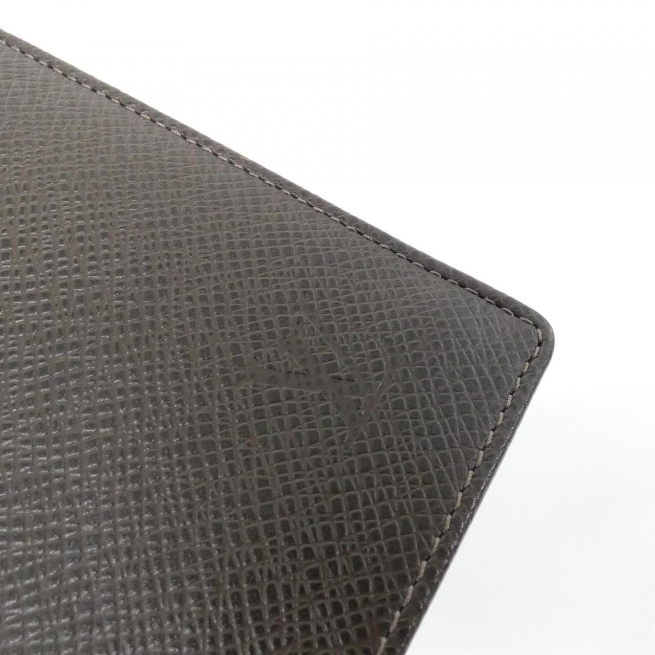 LOUIS VUITTON Taiga Portefeuille Brazza M32578 钱包