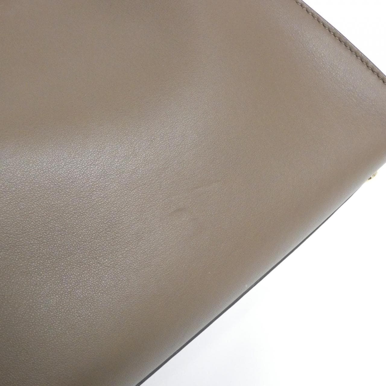 フェンディ ピーカブー エッセンシャリー 8BN302 9FJ バッグ