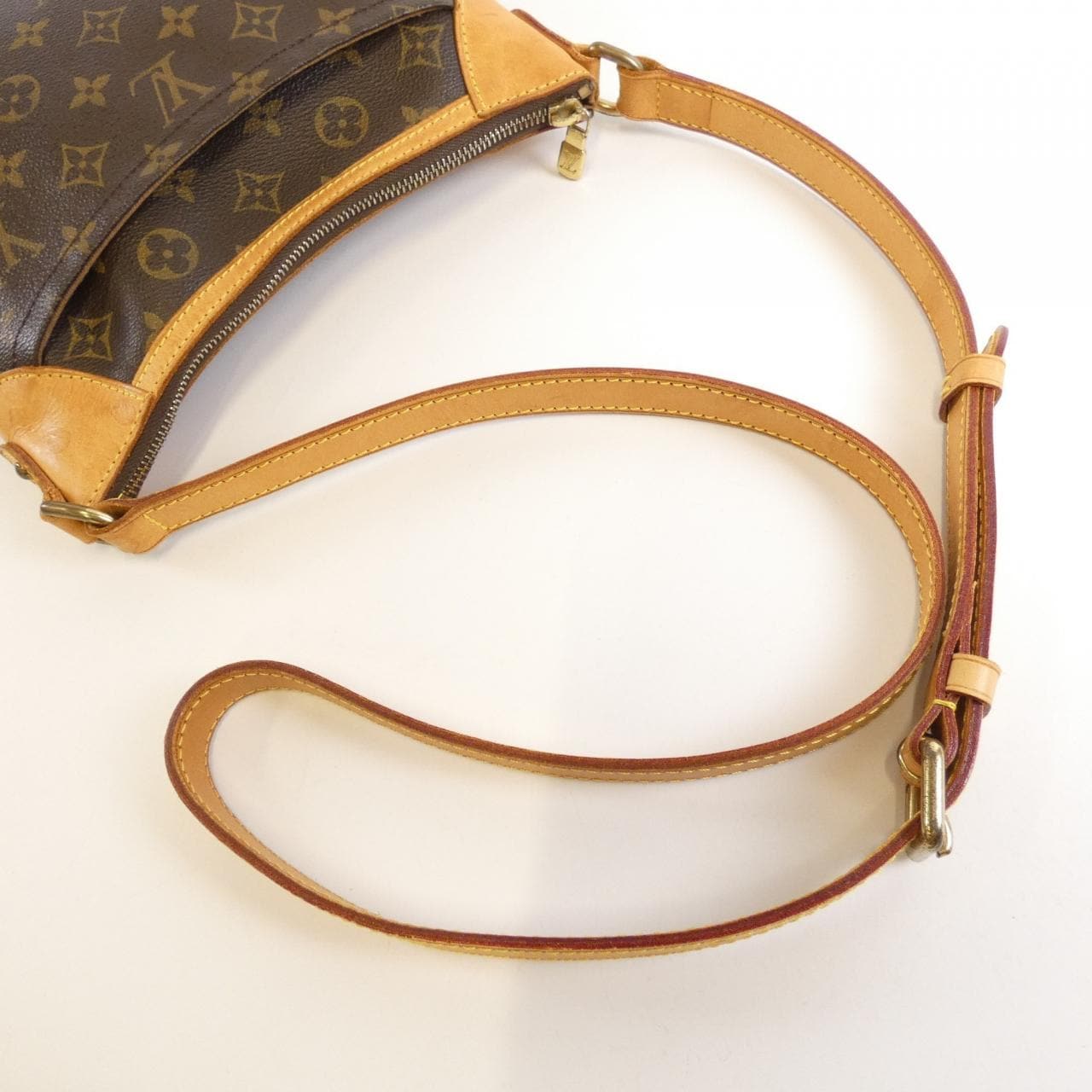 LOUIS VUITTON Monogram Odeon PM M56390 单肩包
