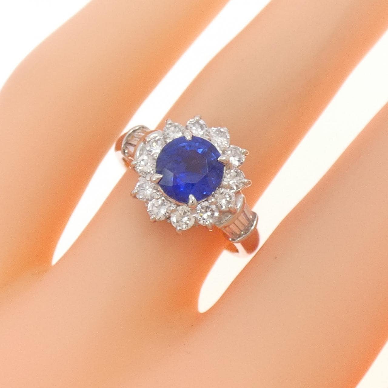 PT900 Sapphire Ring 1.28CT