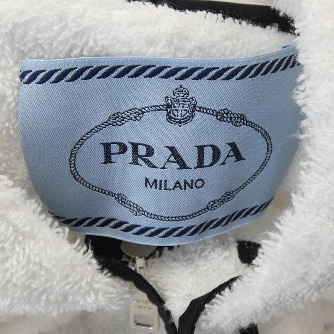 プラダ PRADA トライアングルロゴ P500M S211 1ZR3 パーカー