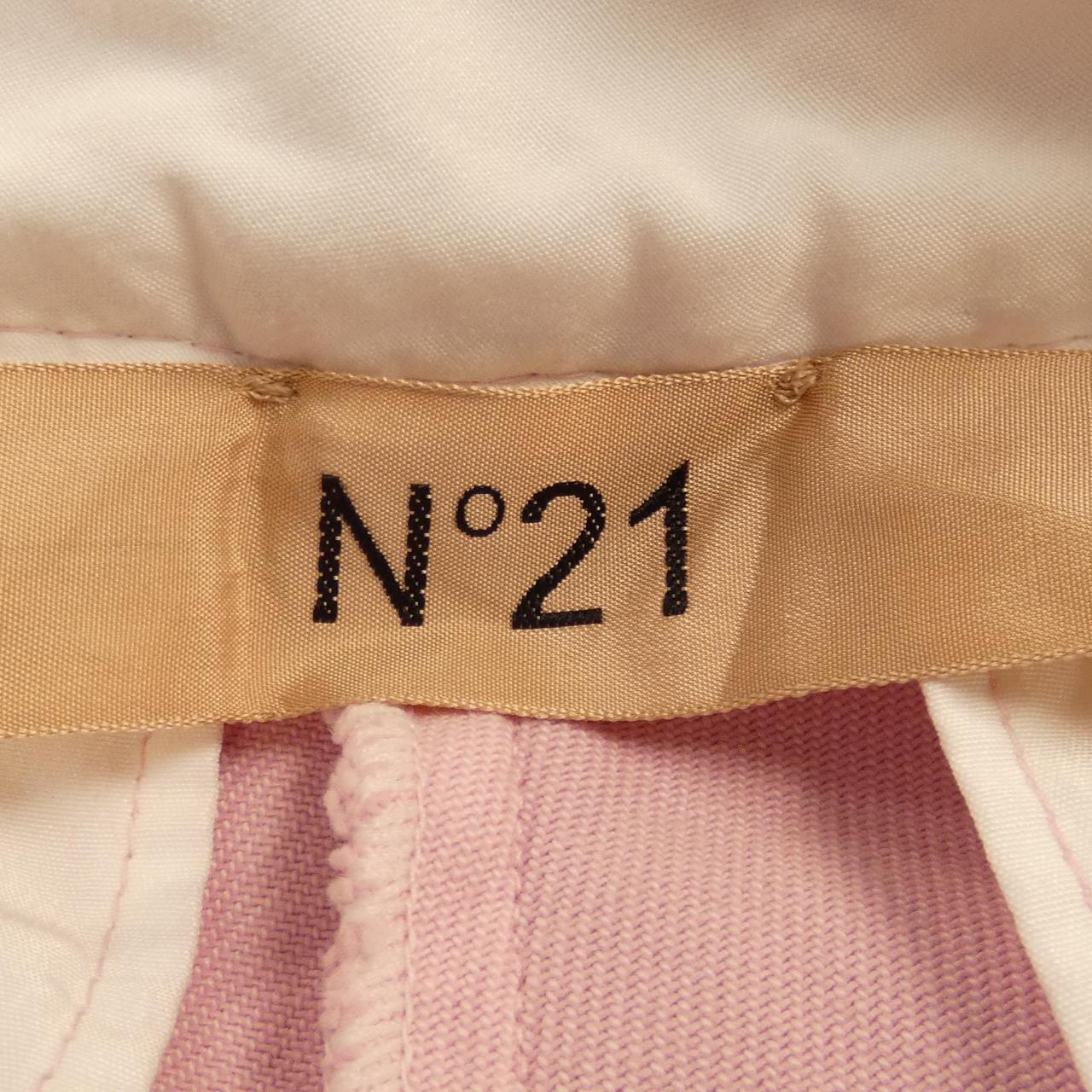 ヌメロヴェントゥーノ N°21 パンツ