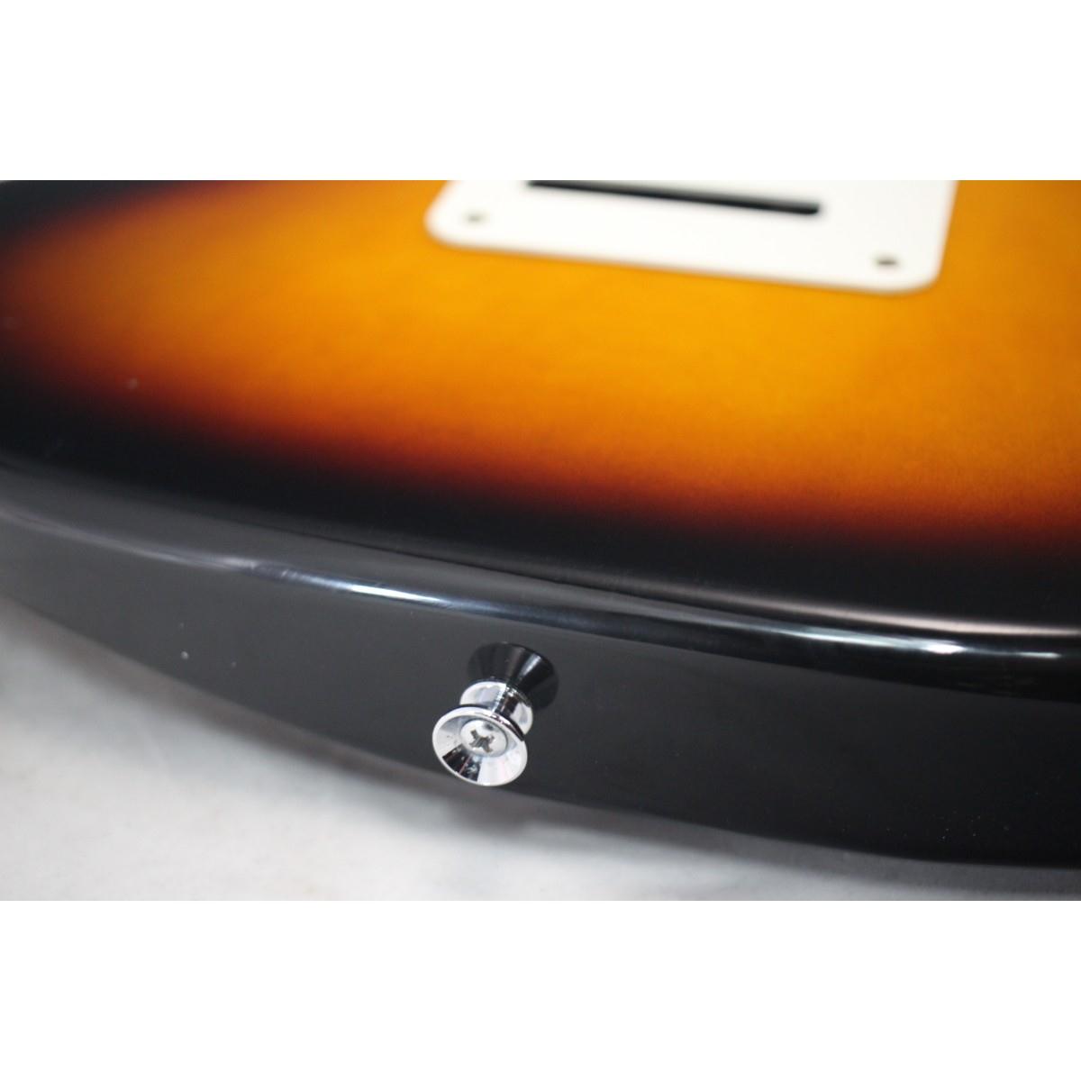 FENDER STANDARD STRATOCASTER/LH