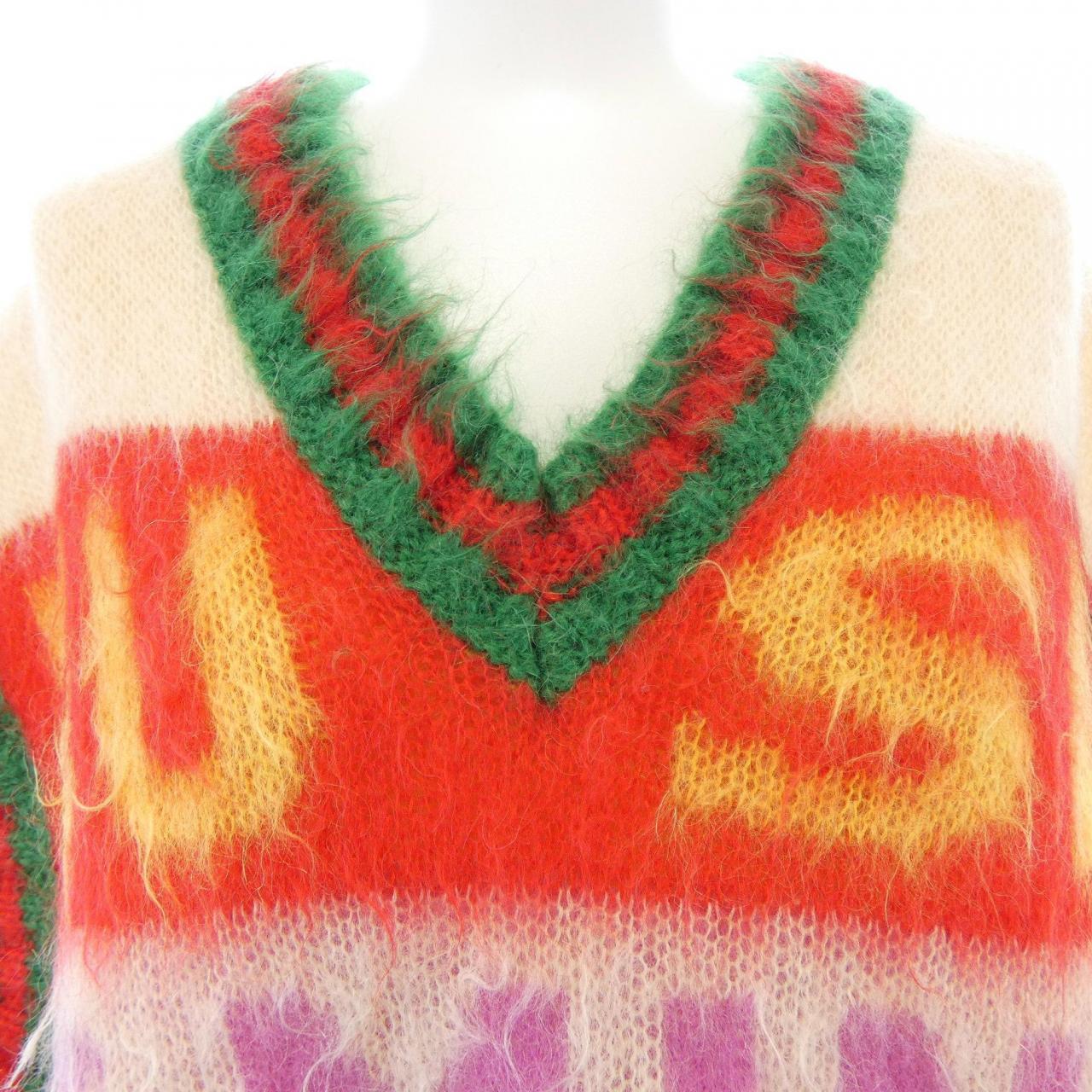 グッチ GUCCI 676846 XKB5A 100周年 ベスト