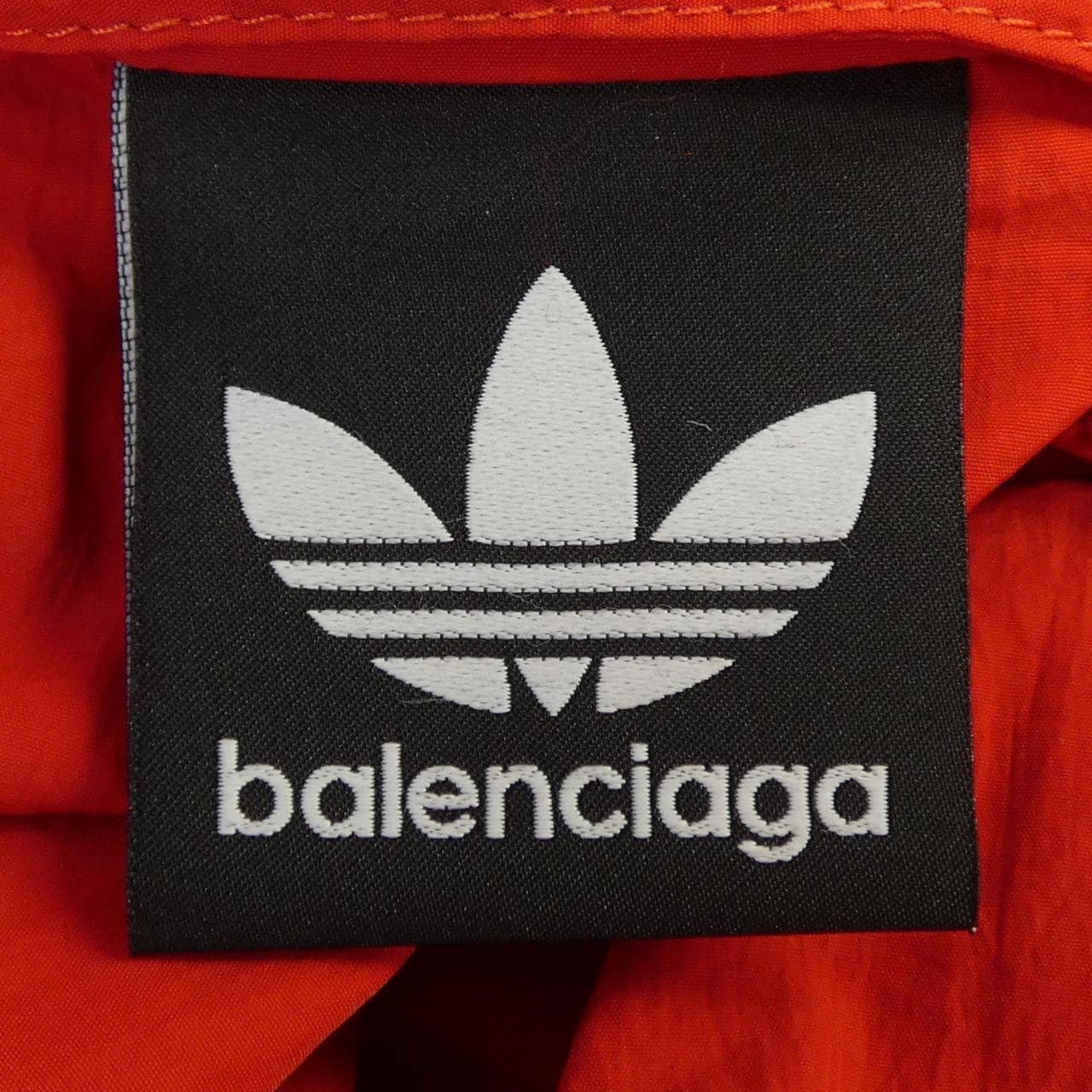 バレンシアガ BALENCIAGA ADIDAS 712280 TNO24 ブルゾン