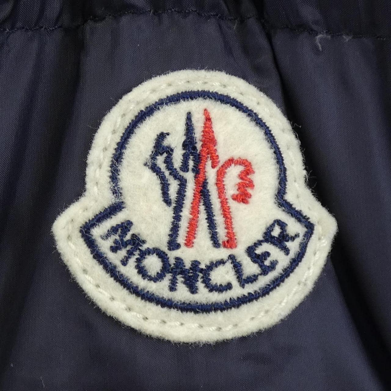 モンクレール MONCLER ダウンジャケット