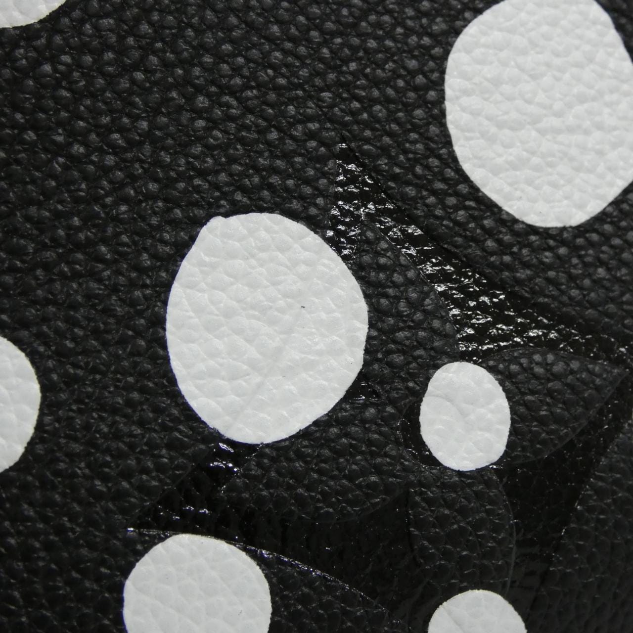 ルイヴィトン モノグラム アンプラント(LV X YK) ネオ ノエ MM M21753 ショルダーバッグ