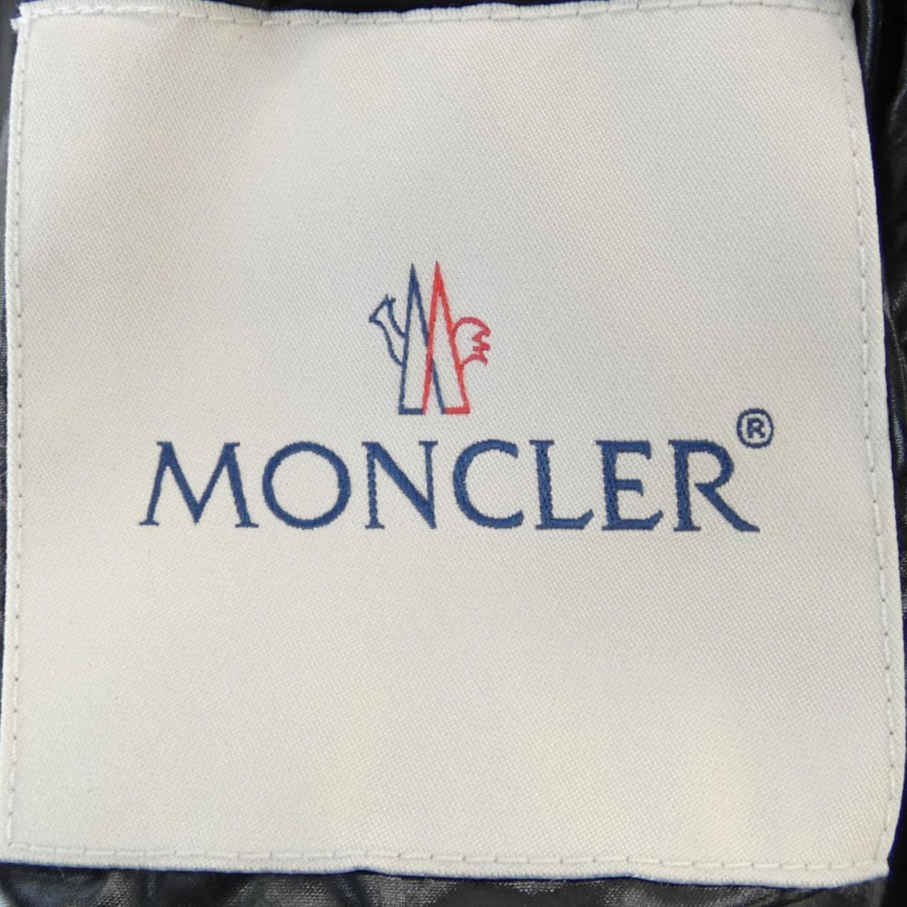 モンクレール MONCLER ダウンジャケット