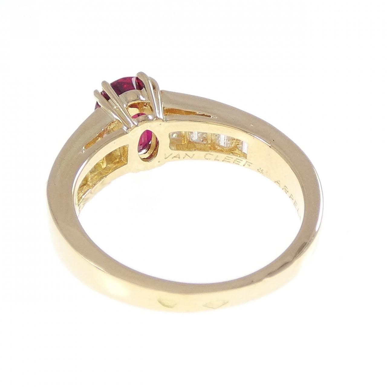 ヴァンクリーフ&アーペル ルビー リング 1.61CT