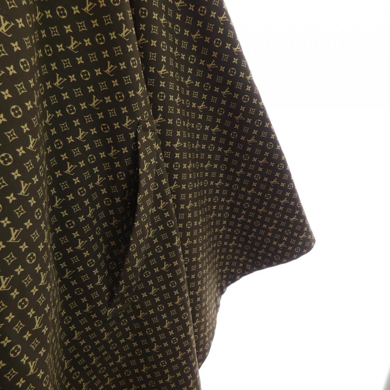 ルイヴィトン LOUIS VUITTON NIGO マイクロモノグラムケープ HME15WI23 ケープ