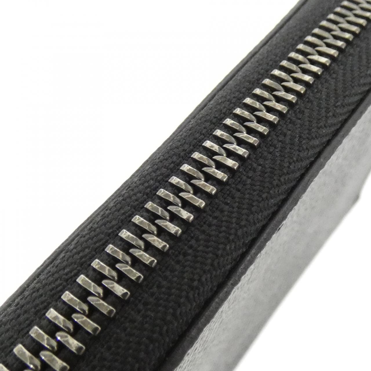 ルイヴィトン モノグラム エクリプス ジッピー ウォレット ヴェルティカル M62295 財布