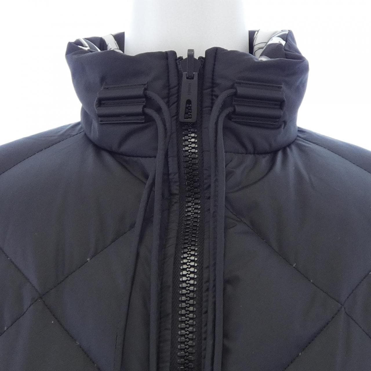 エルメス HERMES LA PROMENADE DU MATIN 2H0159D4 ダウンジャケット