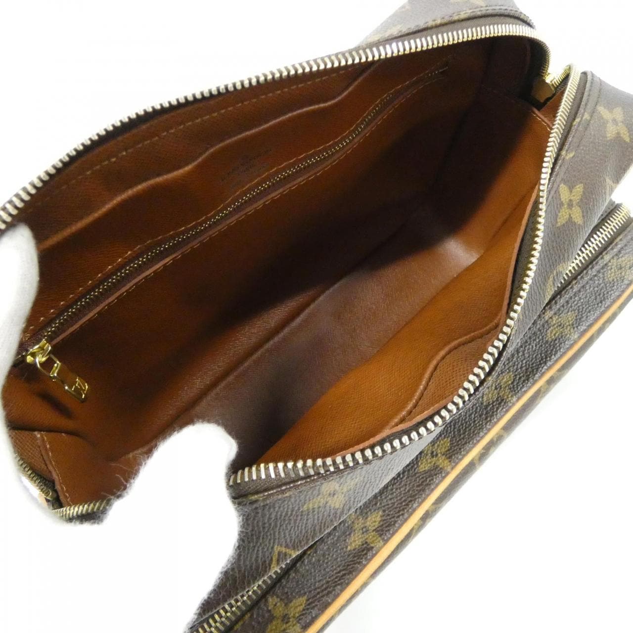 ルイヴィトン モノグラム ナイル M45244 ショルダーバッグ