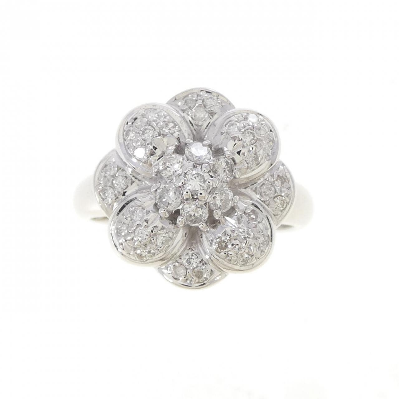 K18WG フラワー ダイヤモンド リング 0.34CT
