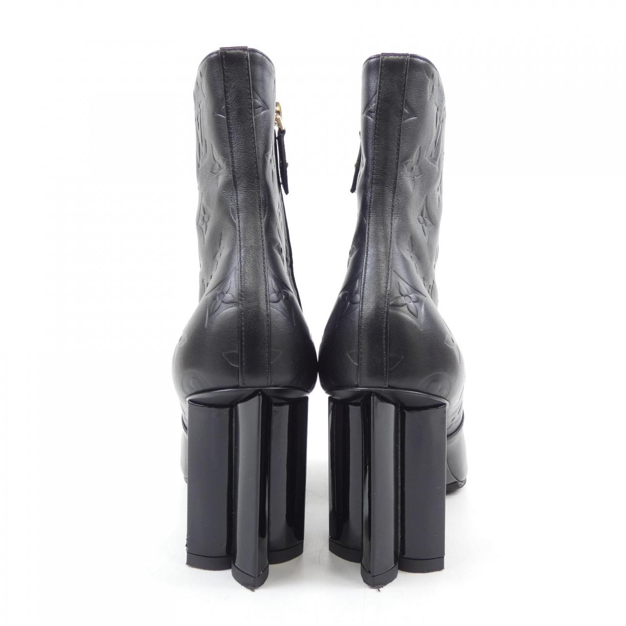 ルイヴィトン LOUIS VUITTON シルエットアンクルブーツ ブーツ