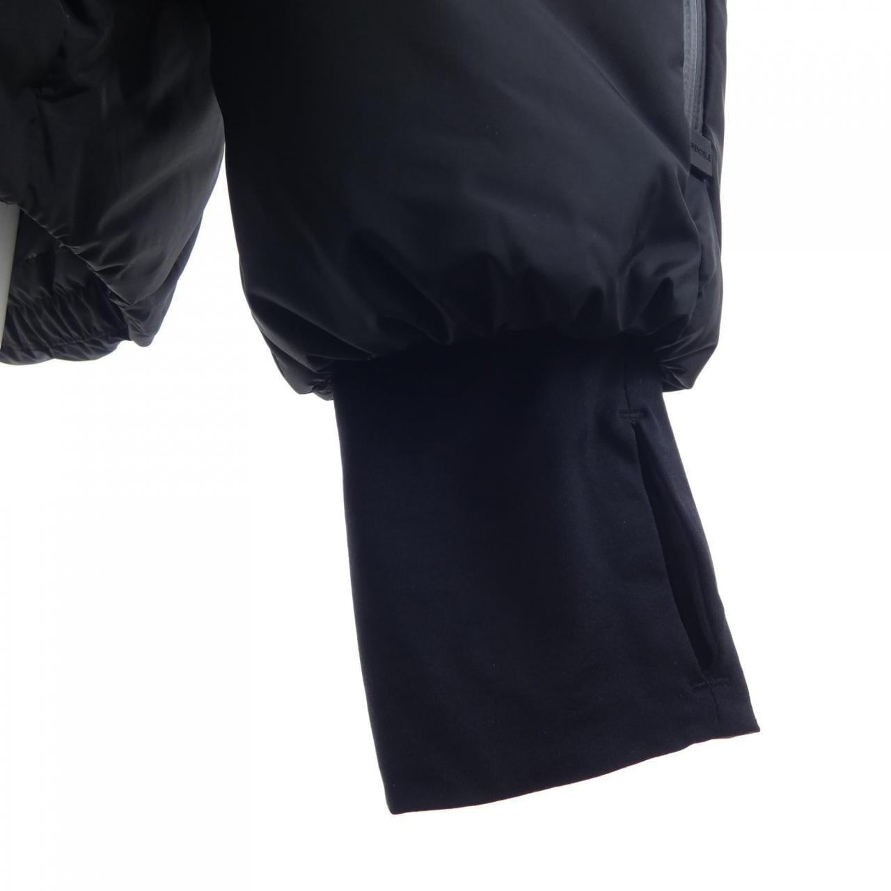 モンクレールグルノーブル MONCLER GRENOBLE MAZOD ダウンジャケット