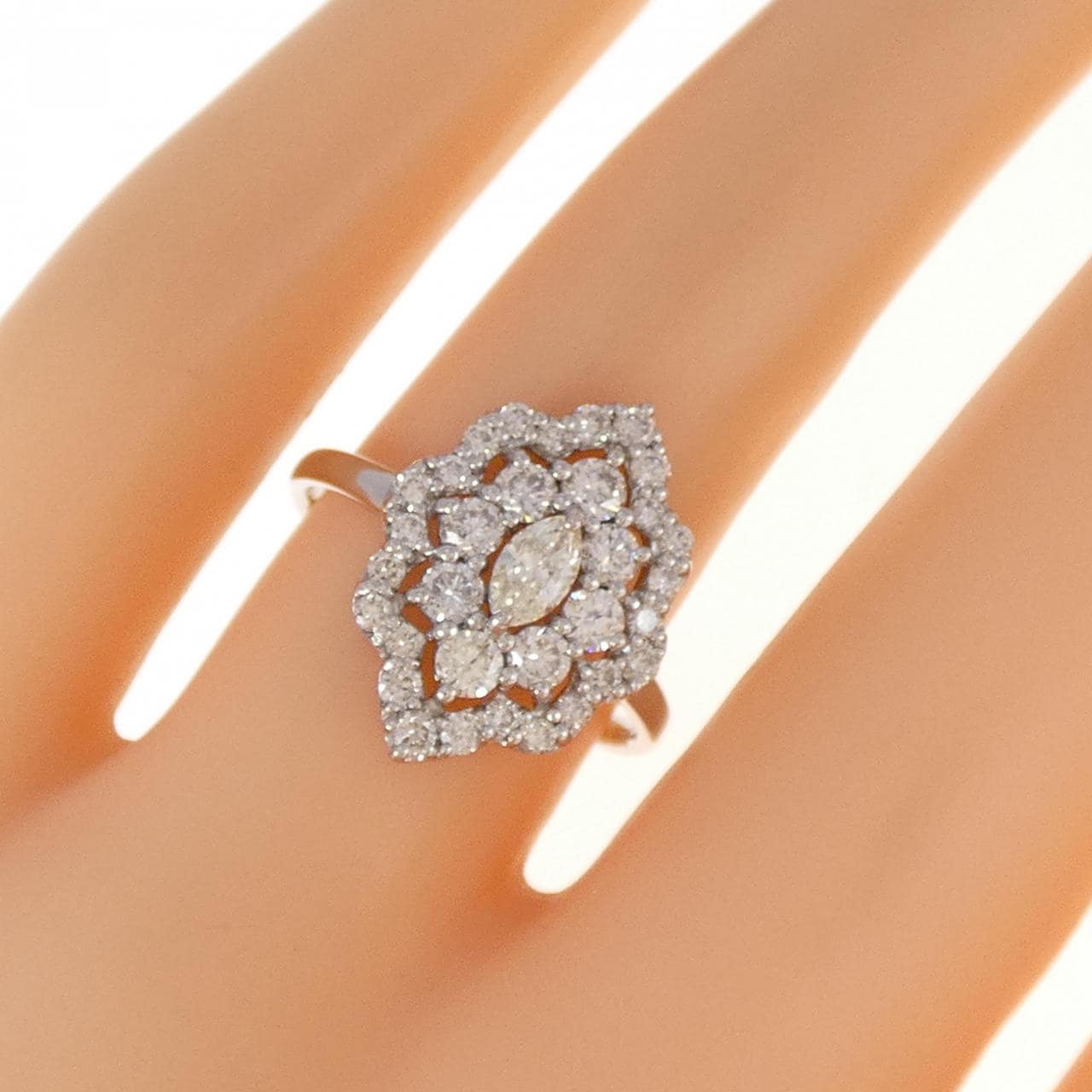 【新品】PT ダイヤモンド リング 1.00CT