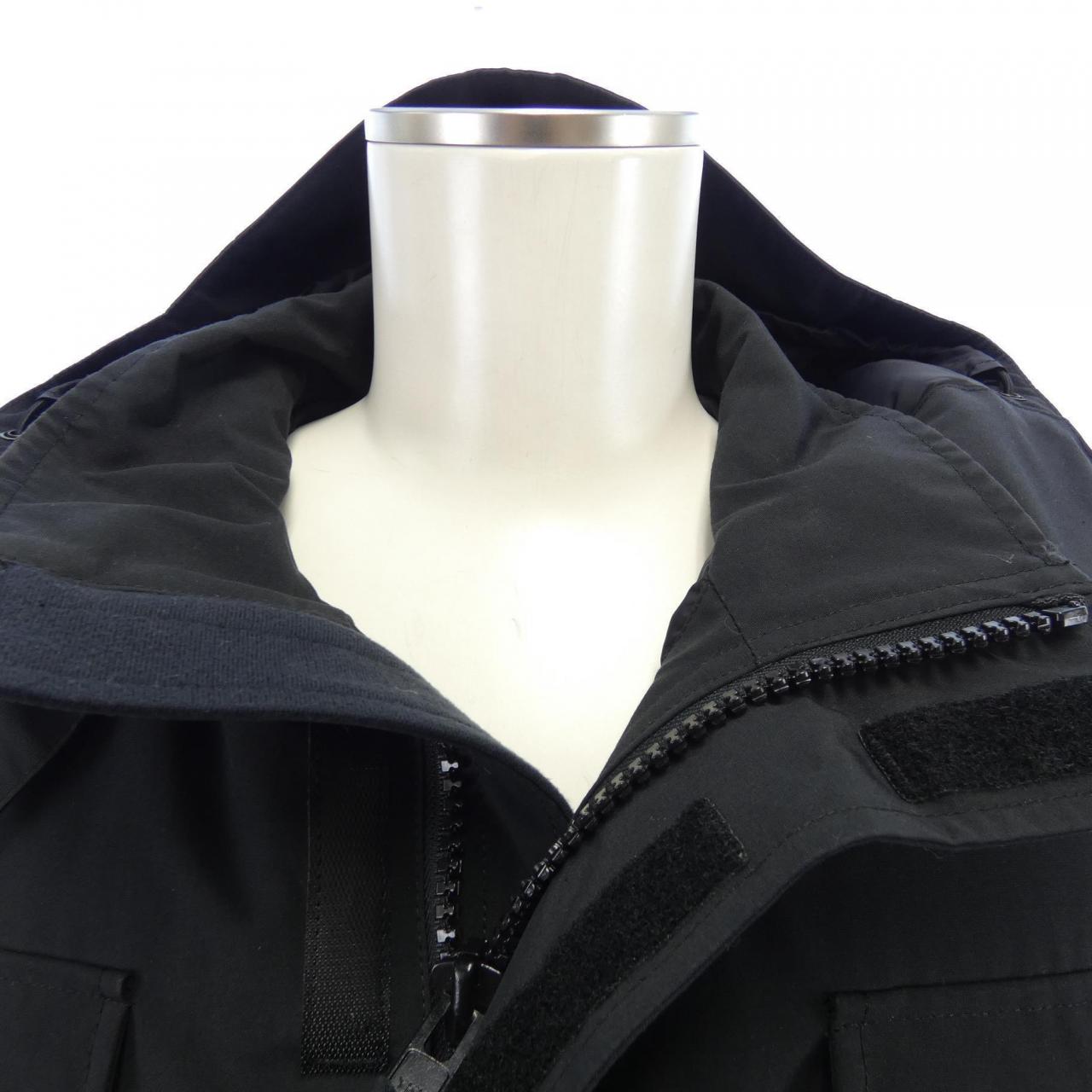 カナダグース CANADA GOOSE ダウンジャケット