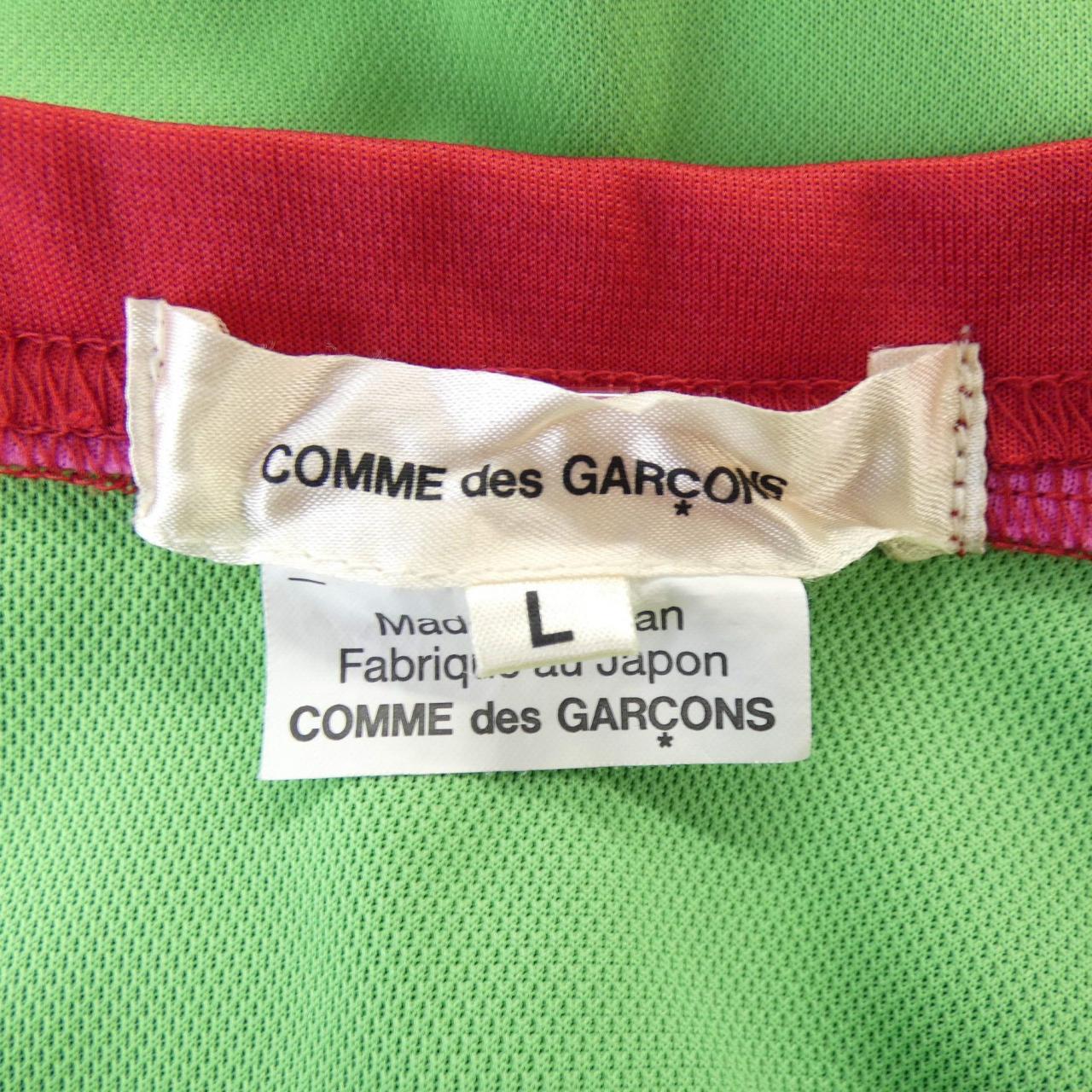 コムデギャルソン COMME des GARCONS GM-T032 トップス