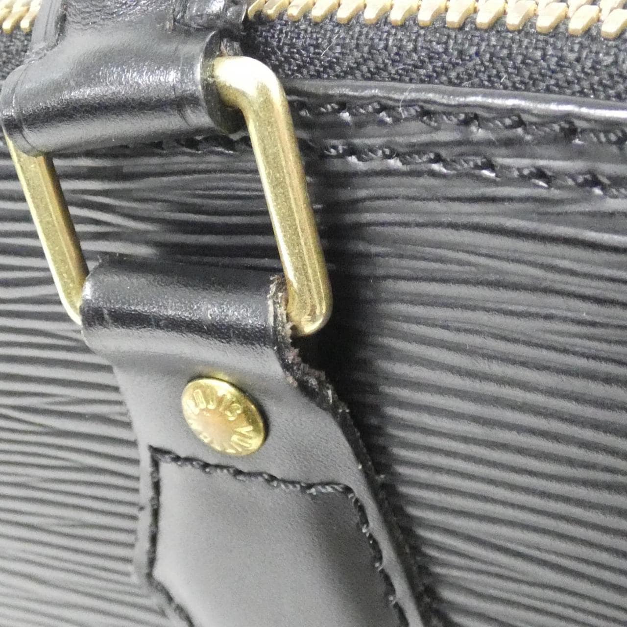 ルイヴィトン エピ アルマ PM M52142 バッグ