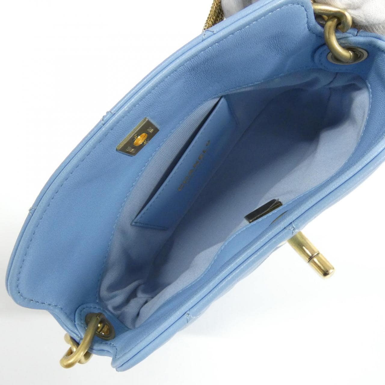 シャネル ショルダーバッグ