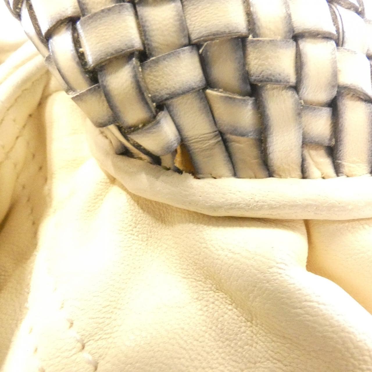 フェンディ SPY 8BR511 UN2 バッグ