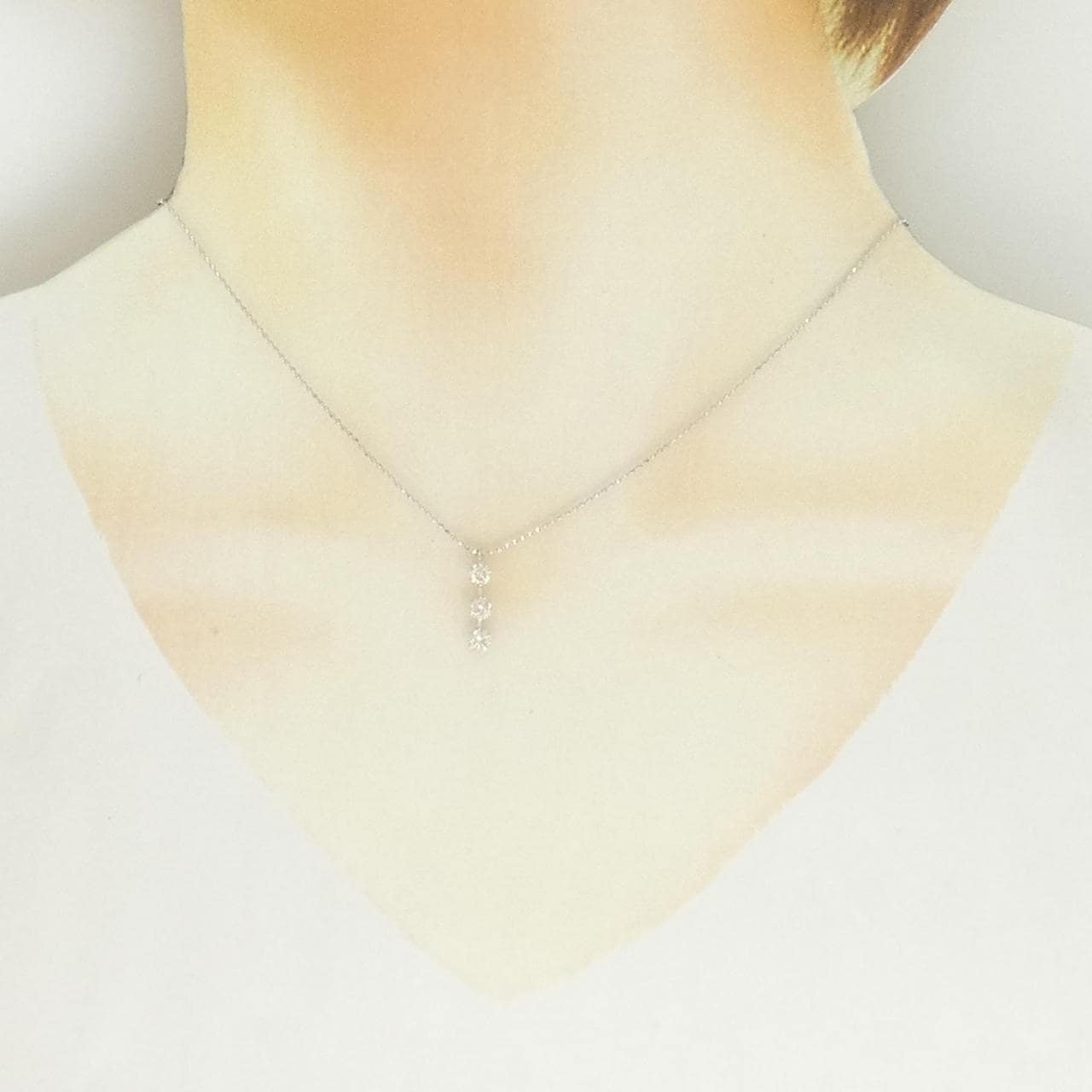 K18WG スリーストーン ダイヤモンド ネックレス 0.50CT