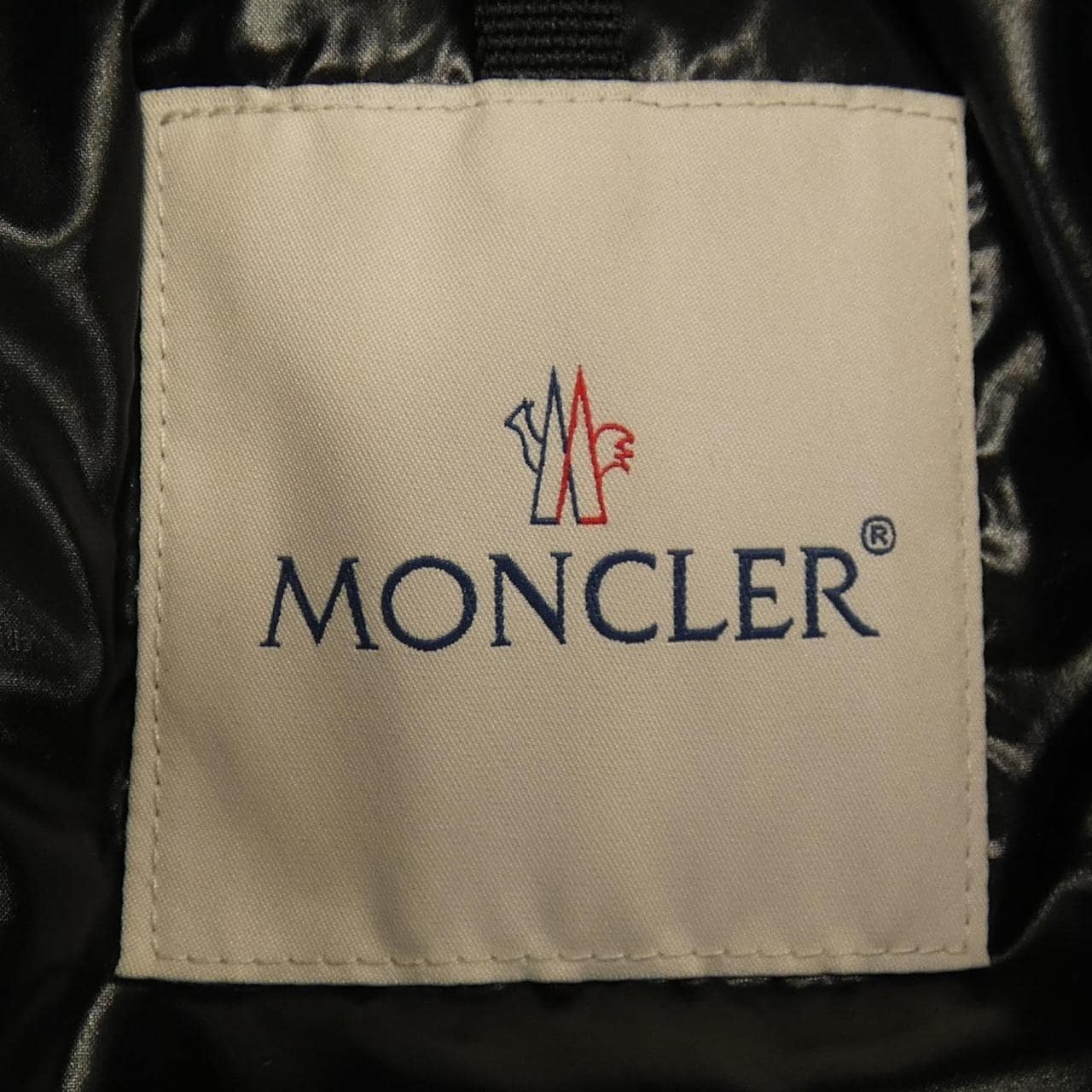 MONCLER蒙克勒羽绒服