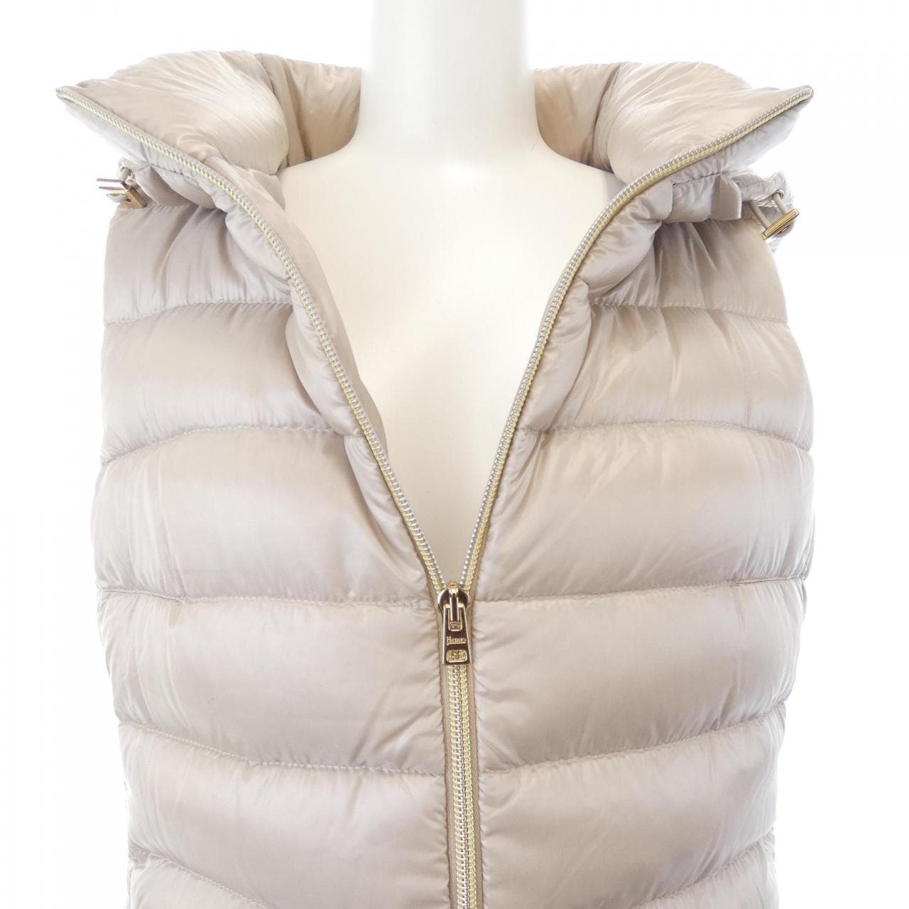 ヘルノ Herno PI0329D ダウンベスト