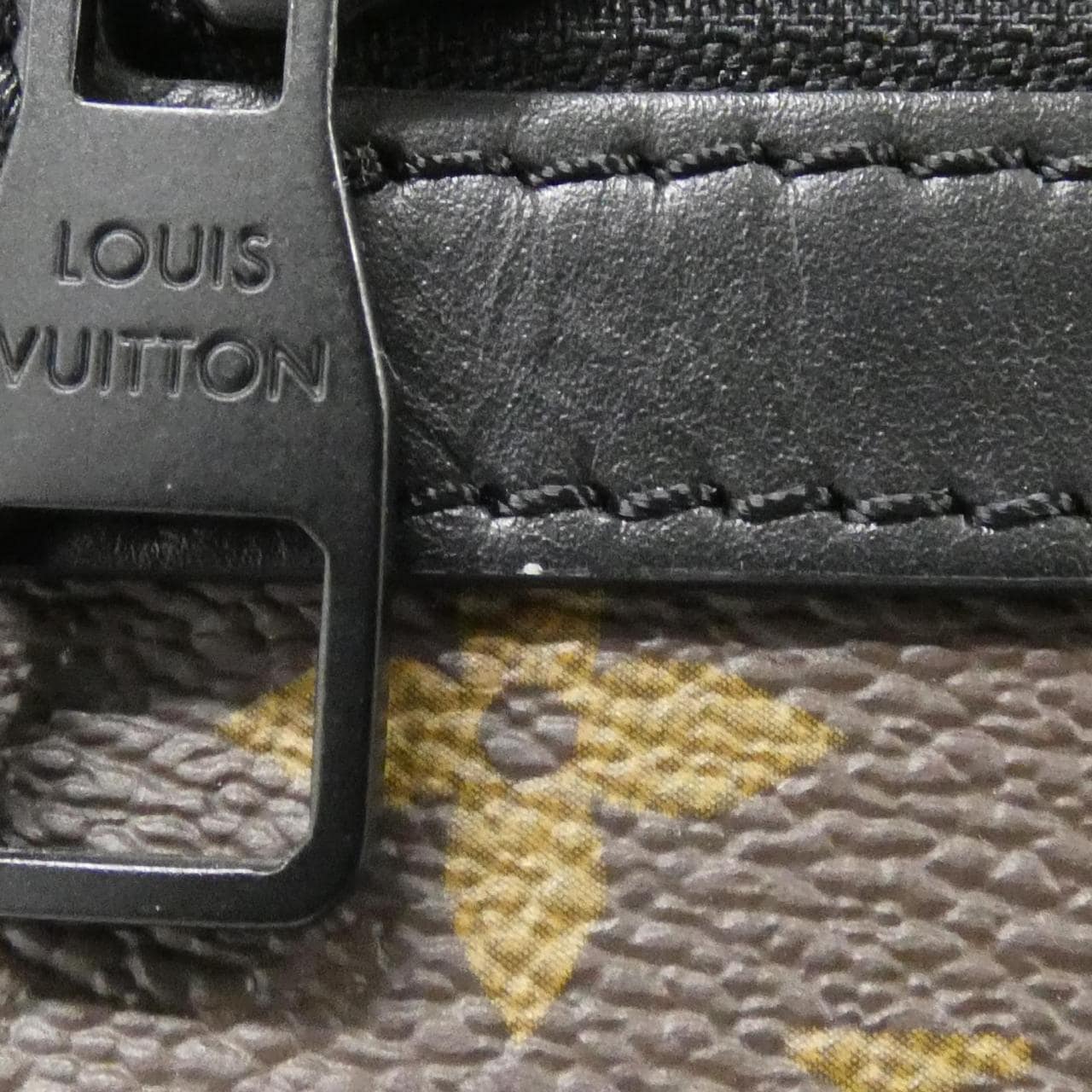 LOUIS VUITTON Monogram Macassar LV Trail Messenger M46972 Shoulder Bag