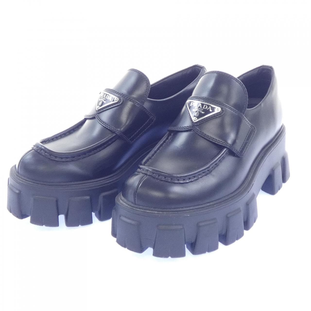 プラダ PRADA モノリス ローファー トライアングルロゴ 1D649M シューズ
