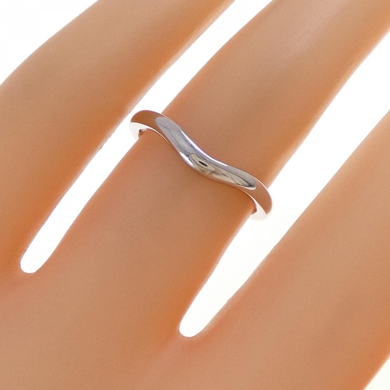 ティファニー カーブド リング