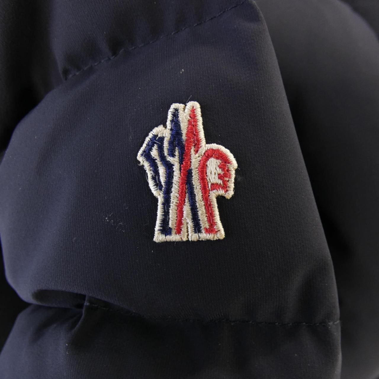 モンクレールグルノーブル MONCLER GRENOBLE CHENA ダウンジャケット